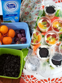 Foto resep Puding Sutra (Oreo and Fruits Topping)