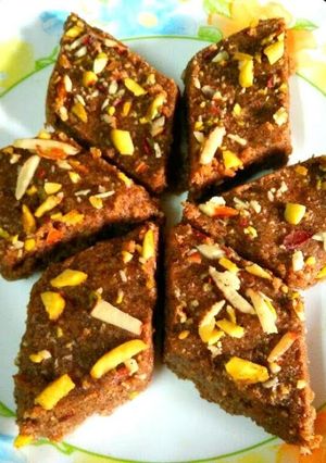 A picture of Ragi sukhdi.