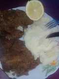 Milanesa de carne con puré