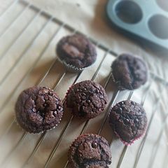 Eggless chocolate chips cup cakes A picture of Eggless chocolate chips cup cakes.