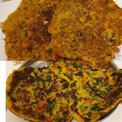 A picture of Banana semolina besan pancake (pudla).