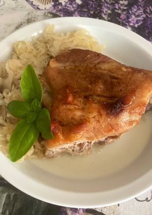Savanyúkáposzta ágyon sült, császárvég recept fotója