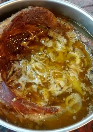 Una foto de Asado al horno que se corta con cuchara, más omelette de queso y morron asado