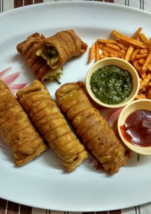 खस्ता समोसा रोल रेसिपी चे मुख्य फोटो 