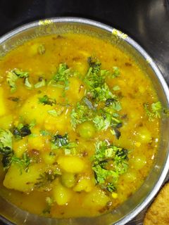 आलू मटर टमाटर की सब्जी (Aloo matar tamatar ki sabzi recipe in hindi) रेसिपी मुख्य फोटो