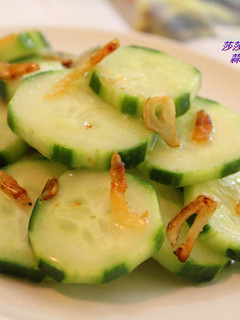 蒜片櫻花蝦涼拌黃瓜 的食譜成品照片