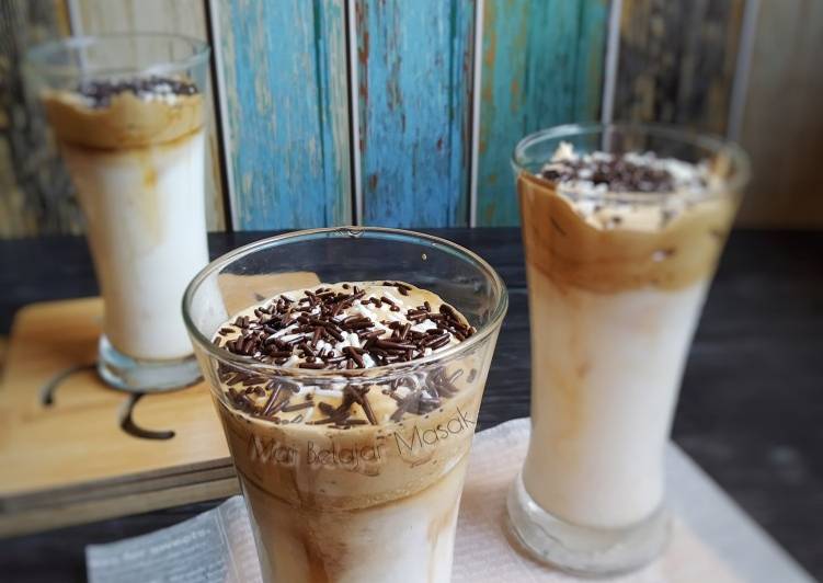 Langkah Mudah Buat Dalgona Coffee Latte yang Cepat