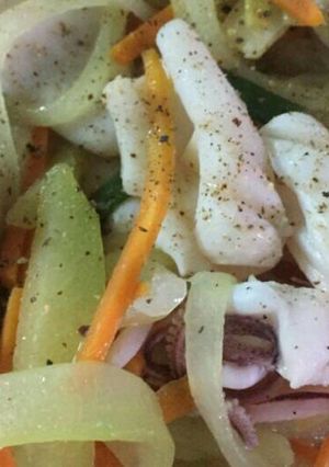 Hình của món Mực xào su su.