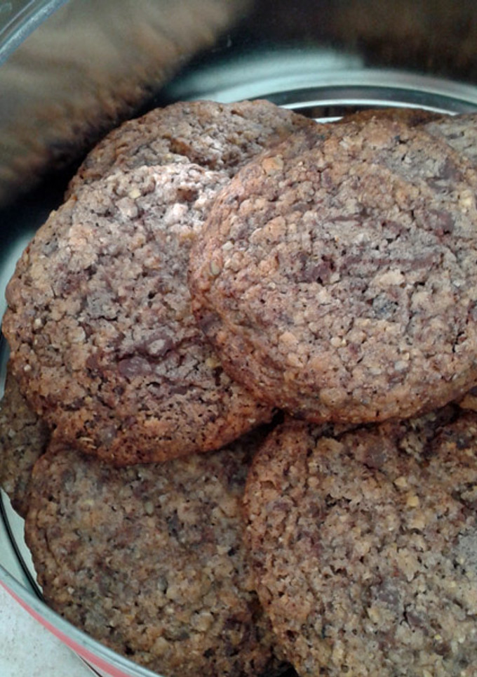 Una foto de Cookies de semillas de lino y arándanos azules