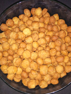 A picture of Crunchy mandazis in patco form.
