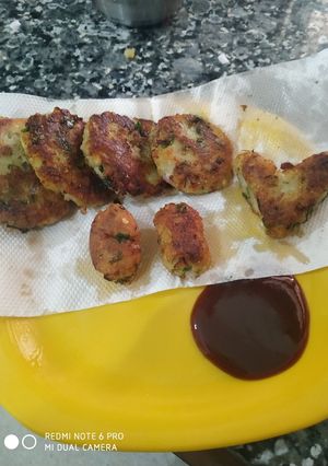 A picture of Poha Potato cutlets.