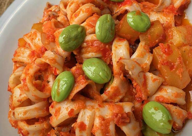 Bahan Balado cumi kentang petai | Langkah Membuat Balado cumi kentang petai Yang Enak dan Simpel