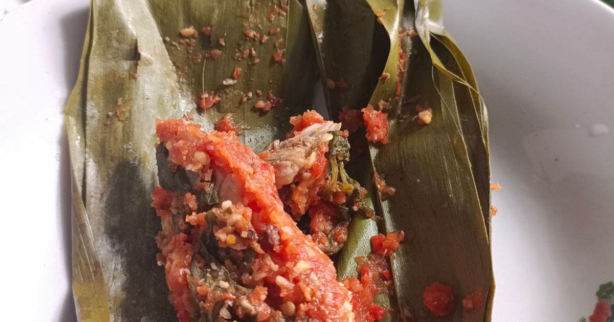 Pepes Tongkol Bumbu Tomat Segar