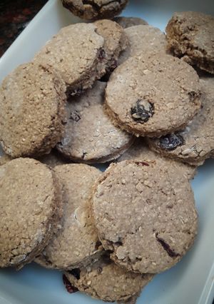 Una foto de Galletas de avena, coco y pasas de uvas 😋