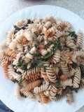 Pasta rotini con acelgas