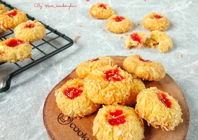 Strawberry Thumbprint Cookies