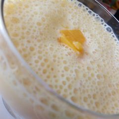 A picture of Apple mango milkshake.