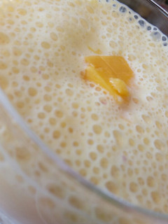 A picture of Apple mango milkshake.