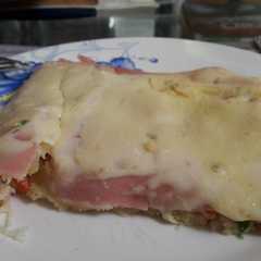 A picture of Tipo Soufflé de papas, jamón y queso...