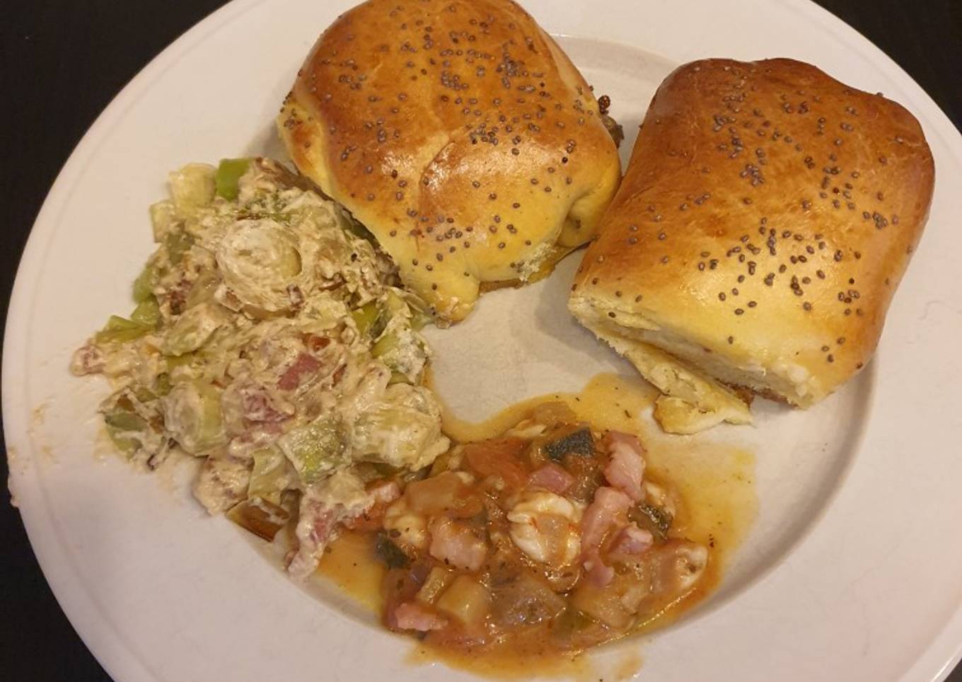 Petits pains fourrés aux légumes et fromage