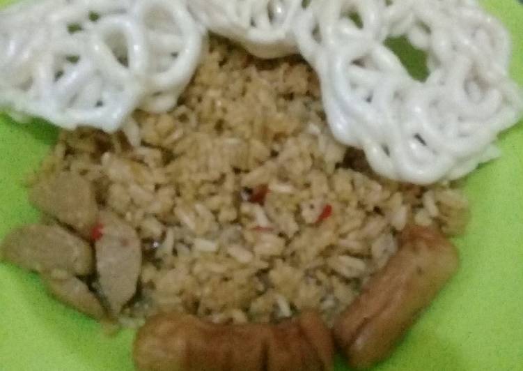 Resep Nasi goreng bakso sosis yang Menggugah Selera