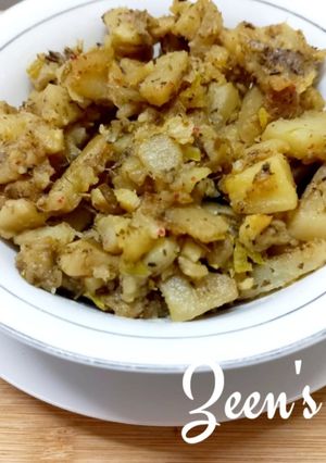A picture of Thyme or Za'atar Aloo.