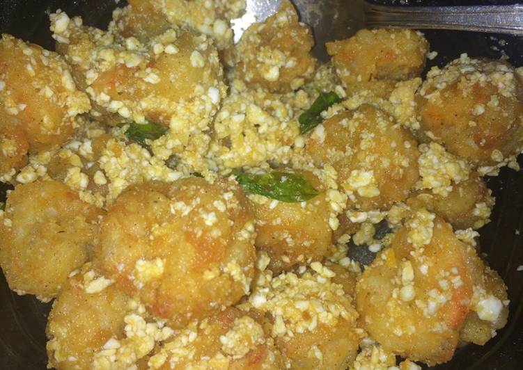 Rahasia Memasak Udang Telur Asin yang Enak