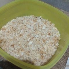 A picture of Homemade bread crumbs.