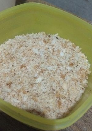 A picture of Homemade bread crumbs.