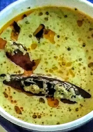 A picture of Coriander coconut chutney.