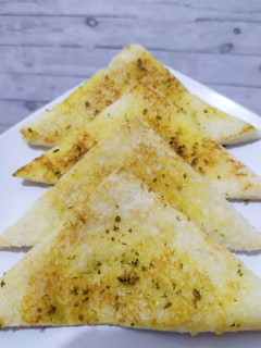 Foto resep Garlic Bread 15 menit jadi