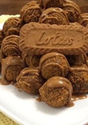 صورة لوصفة كرات التمر باللوتس 😋