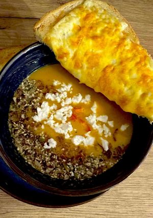 Édesburgonyás sütőtök krémleves jalapenoval recept fotója