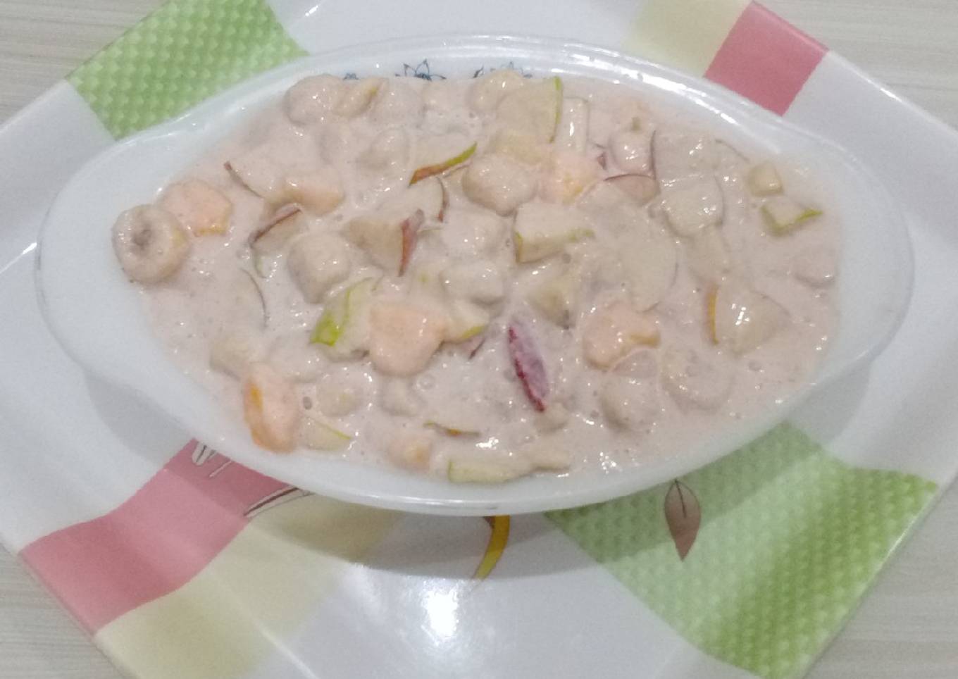 Creamy fruit delight