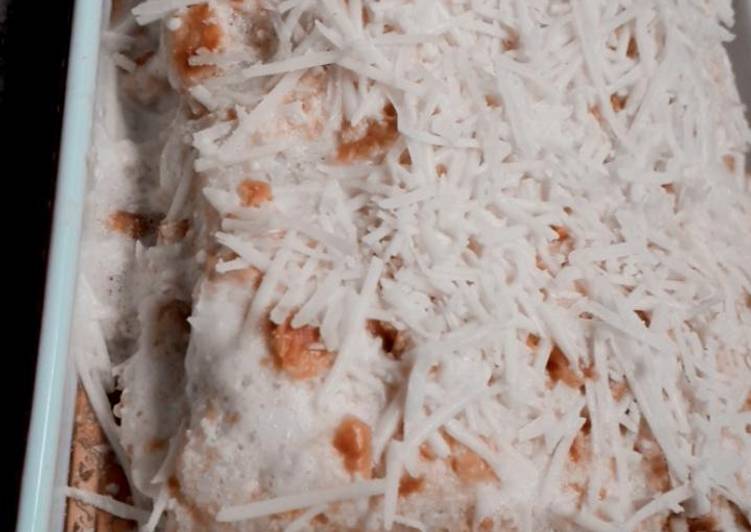 Milk Bath Cake With Marie Biscuit