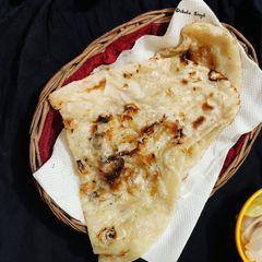A picture of Butter naan.