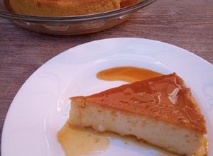 Una foto de Flan napolitano