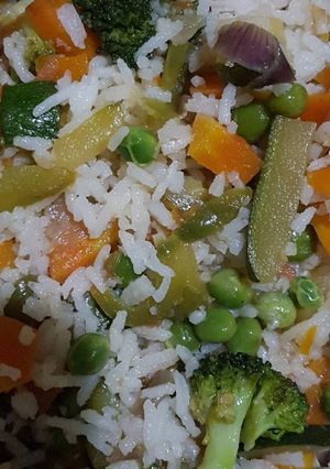 A picture of Vegetable rice.