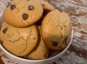 Una foto de cookies de mantequilla de mani