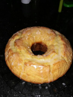 Una foto de Budín de naranja húmedo y esponjoso