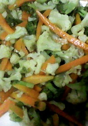 A picture of Easy Broccoli Cauliflower Salad.