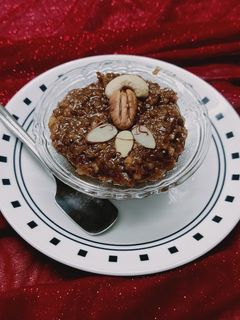કાજુ અખરોટ હલવો (Cashew-Walnut halwa recipe in Gujarati) રેસીપી મુખ્ય ફોટો