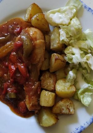 Une photo de Poulet basquaise façon mamie Kathy