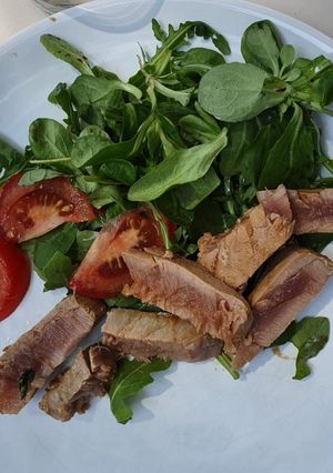 Une photo de Salade tataki de thon