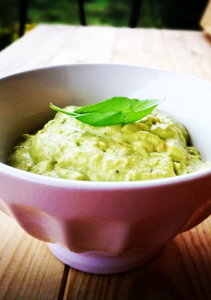 Una foto de Paté vegetal de aguacate, cacahuete y queso 0% - diet