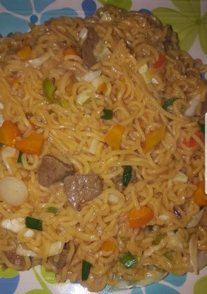 Noodle (indomie onion flavor) ainihin hoton girkin