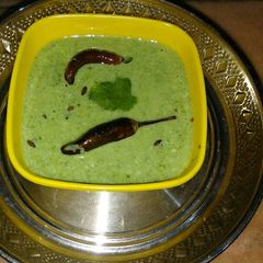 A picture of Palak raita.