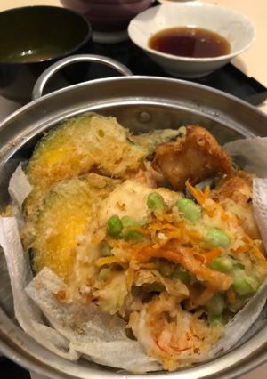 Una foto de Comida frita Japonés TENPULA 🇺🇾🇯🇵TEMPRA 天麩羅