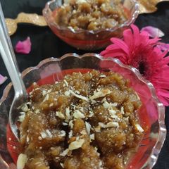 A picture of Gud (jaggery) wheat flour halwa.