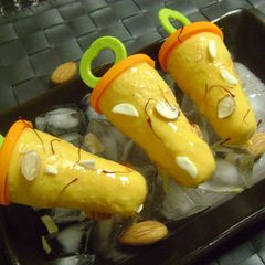 A picture of Mango Kulfi.